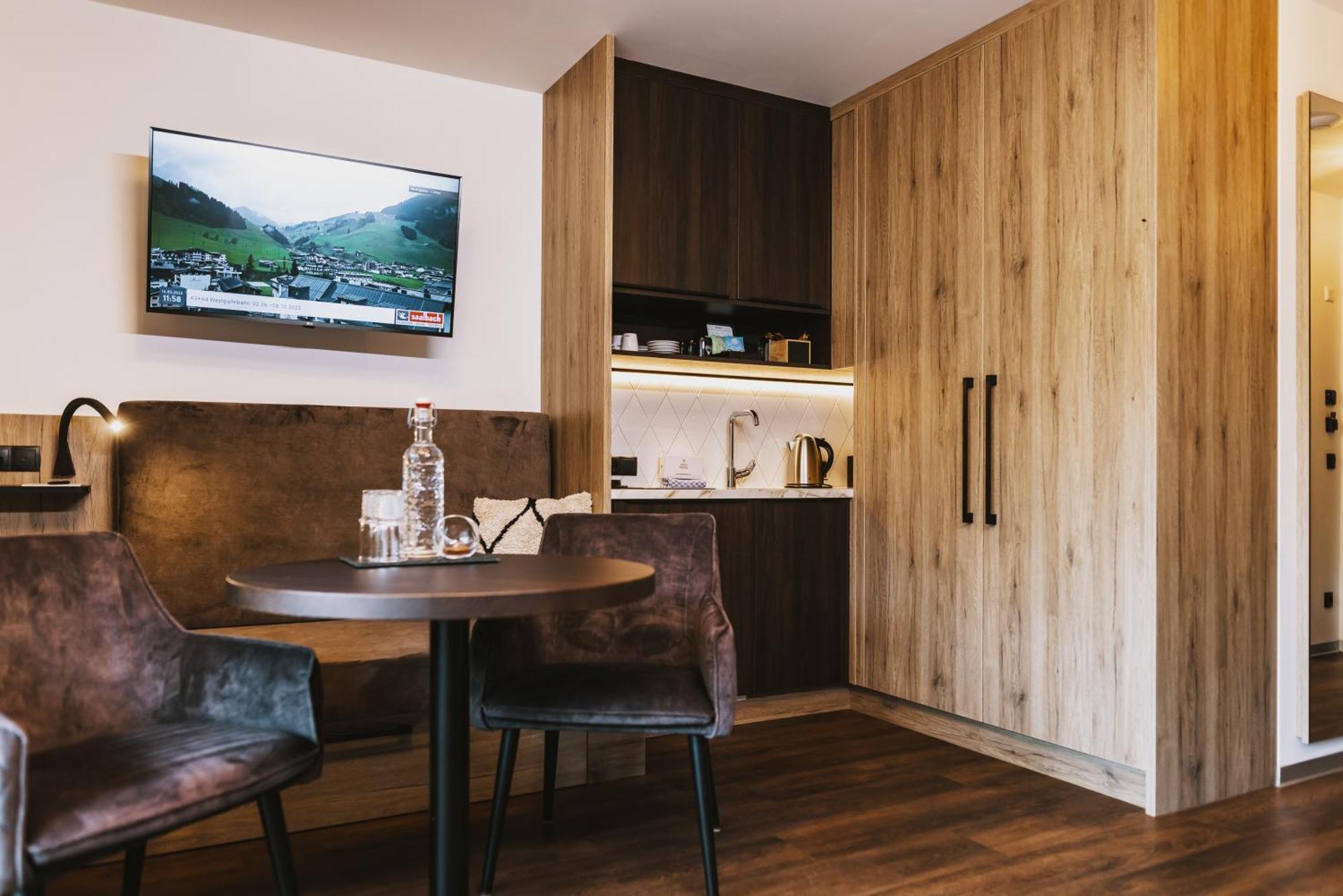 Glemm By Avenida Superior Hotel & Residences Заалбах-Хинтерглем Стая снимка